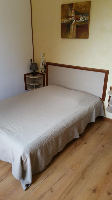Le Magiot Otel Montliot-et-Courcelles Dış mekan fotoğraf