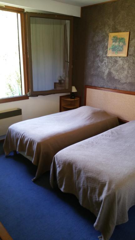 Le Magiot Otel Montliot-et-Courcelles Oda fotoğraf